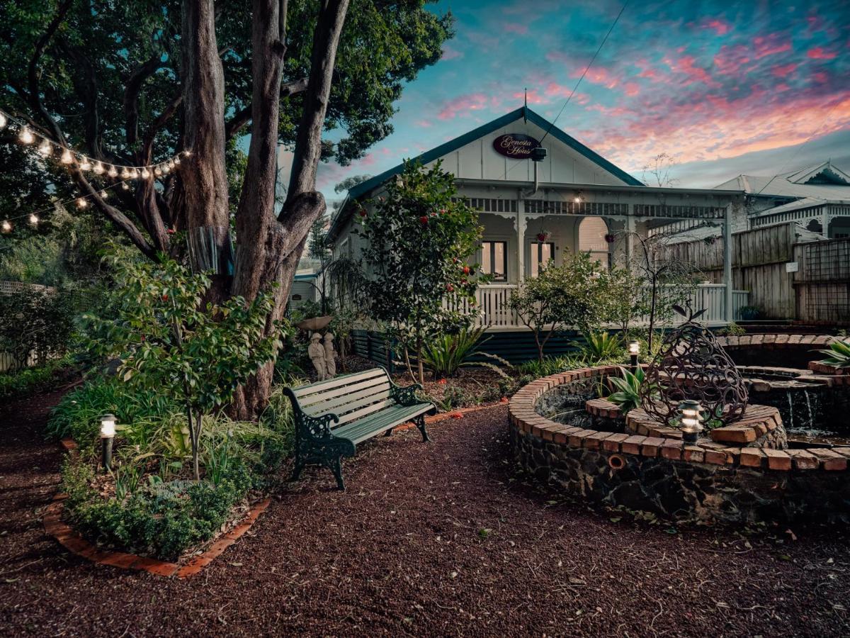 Готель Genesta House Каус Екстер'єр фото