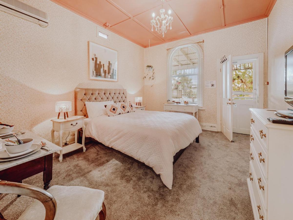 Готель Genesta House Каус Екстер'єр фото